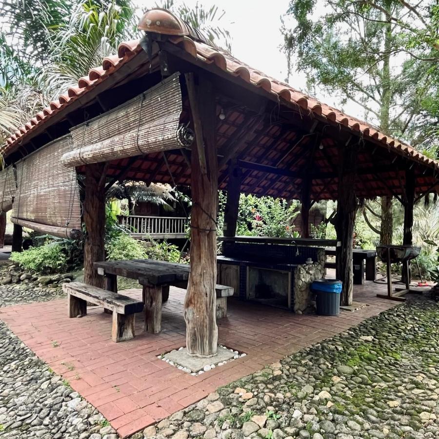 Sahom Valley Resort Jeram  Buitenkant foto